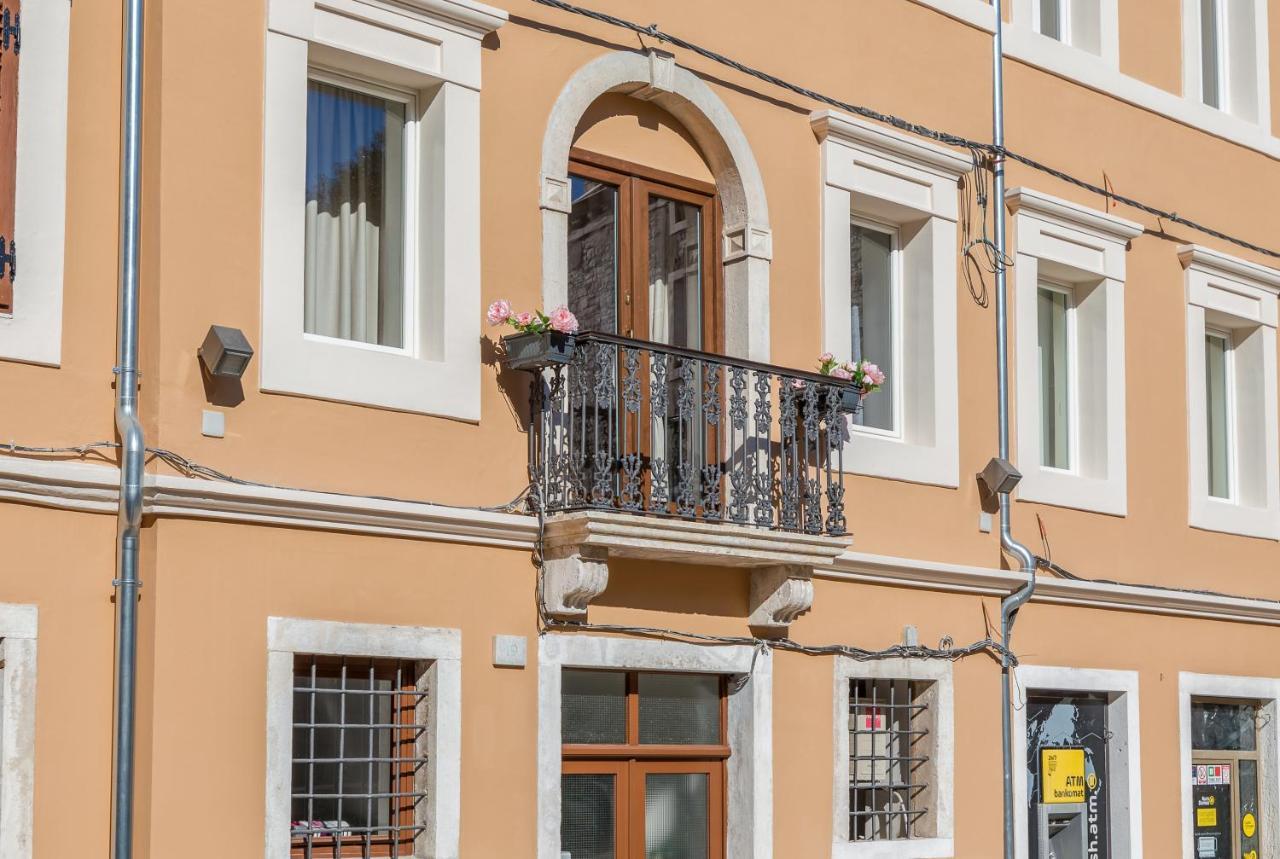 Apartment Melanie Pula Exterior foto